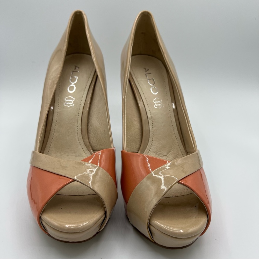 Women's Aldo High Heel Dress Shoe Cream / Beige and Coral US 7.5